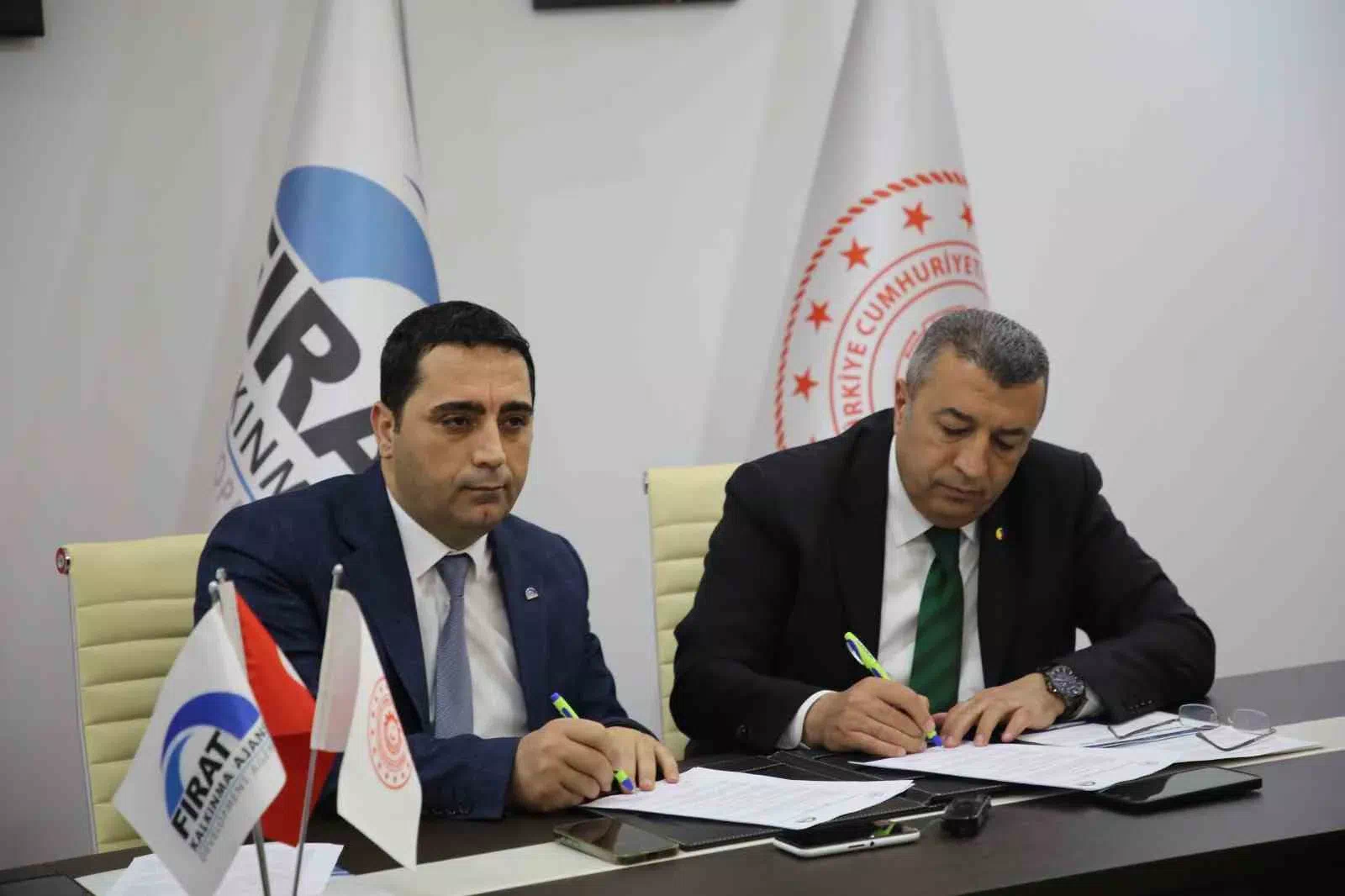 MALATYA’DA KAYISI ÜRETİMİNİN GELECEĞİ İÇİN ÖNEMLİ PROTOKOL İMZALANDI.