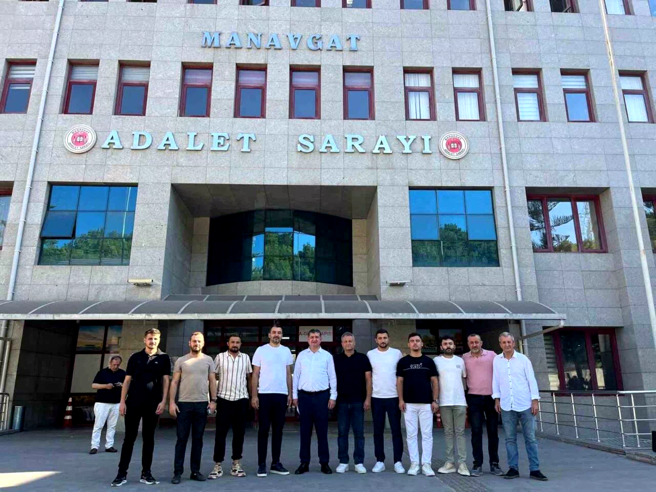 Manavgat Belediyesi’nde istifa eden meclis üyeleri yerine yedekleri davet edildi