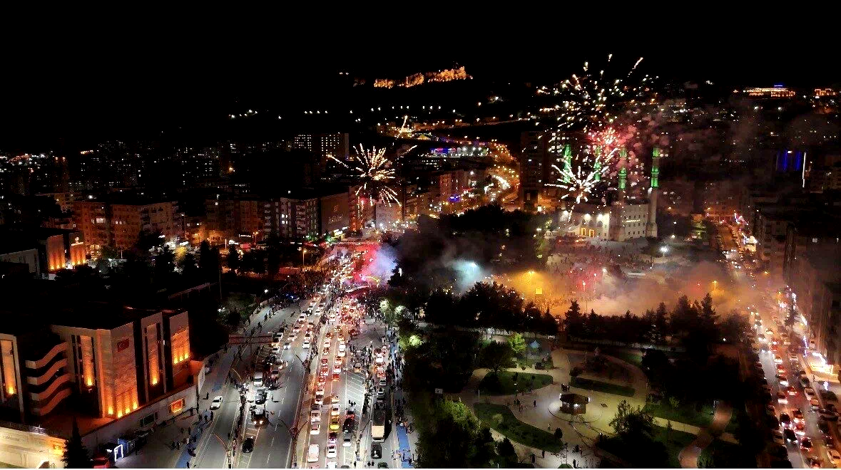 Mardin’de çifte şampiyonluk coşkusu