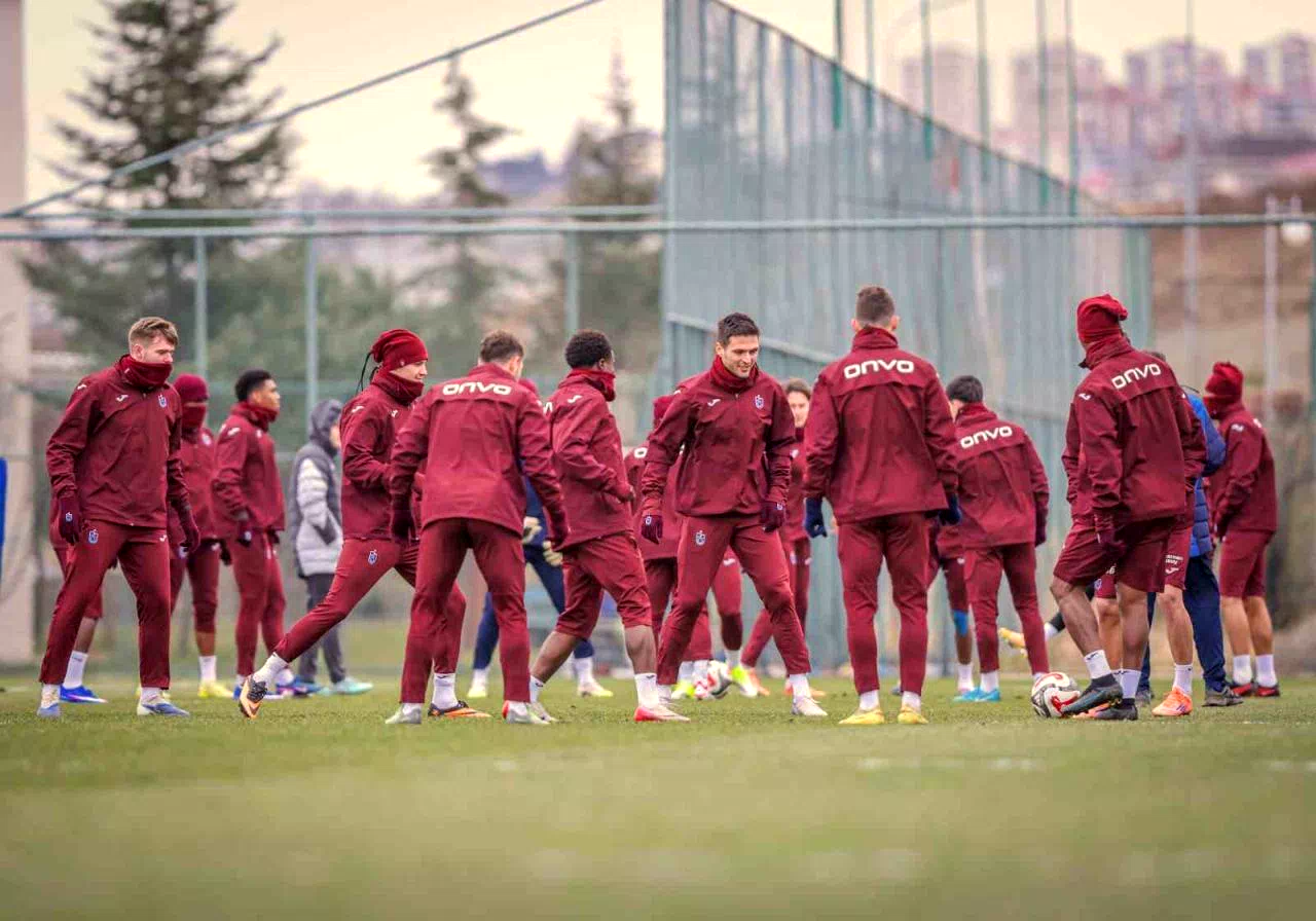 Mathias Lovik, Trabzonspor’da ilk antrenmanına çıktı