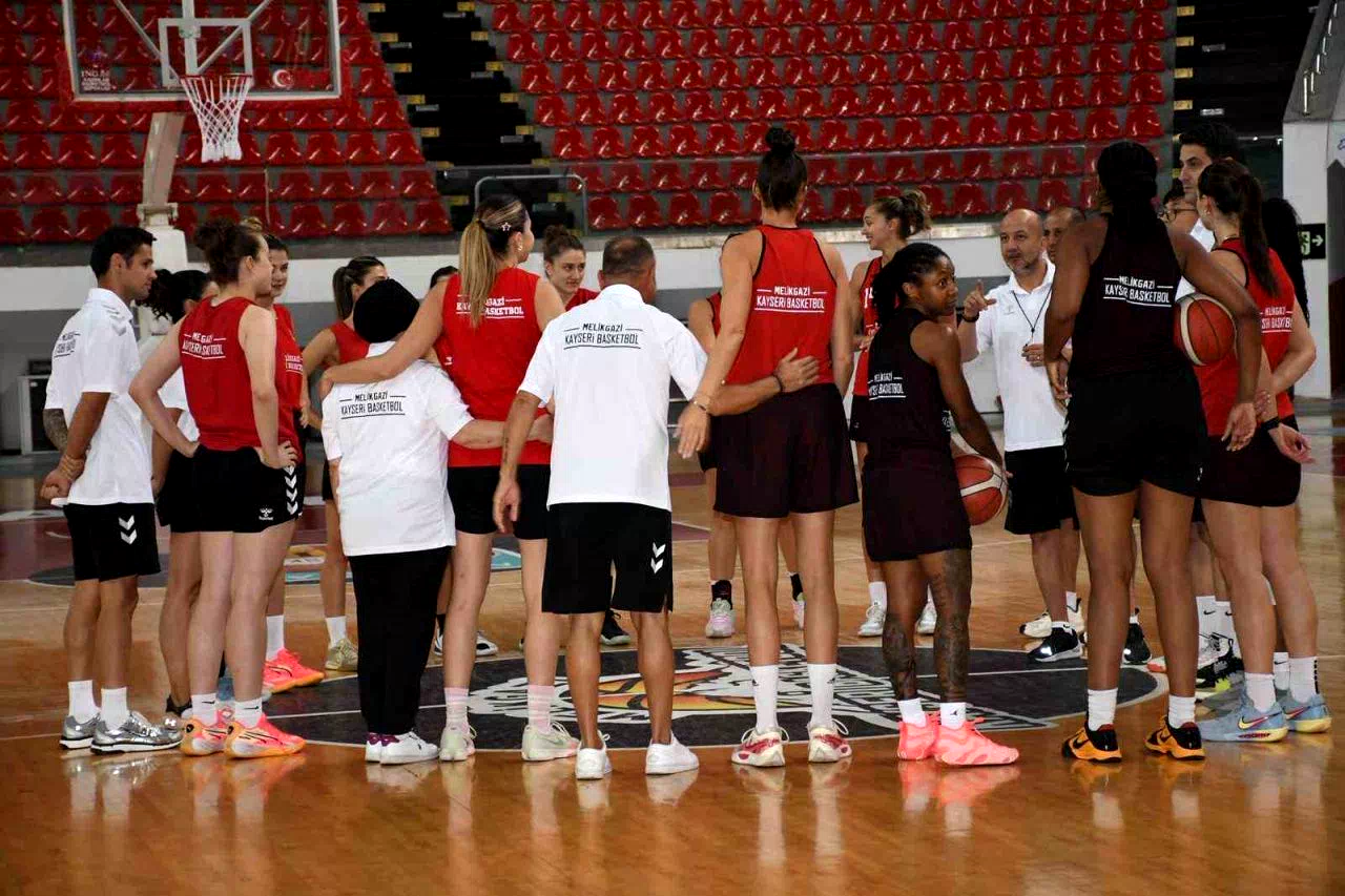 Melikgazi Basketbol yeni sezona hazırlanıyor