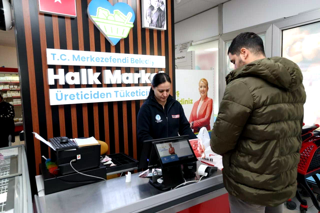 Merkezefendi Halk Şarküteri vatandaşlara uygun fiyatlı süt ürünleri sunuyor
