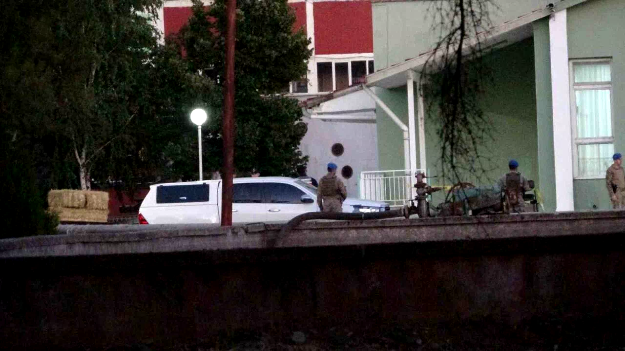 Mesai arkadaşlarını silahla vuran özel güvenlik görevlisi tutuklandı