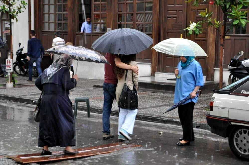 Meteorolojiden Bayburt için sağanak yağış uyarısı