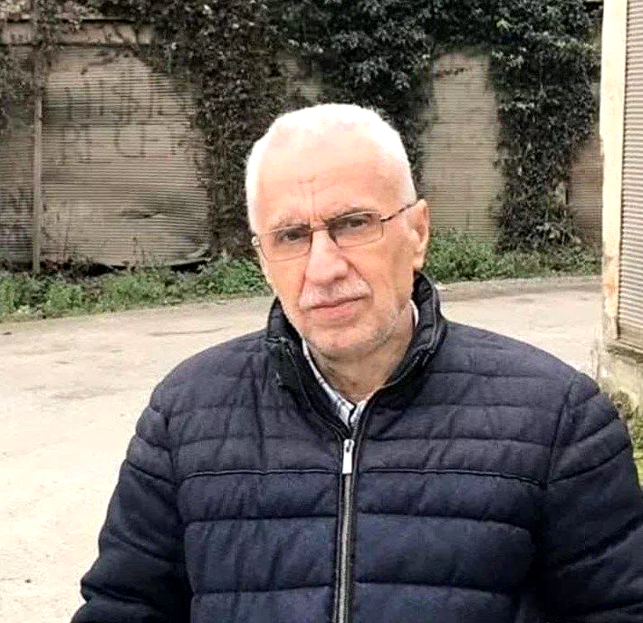 Mezar yeri bakmaya giderken dereye uçan araçta hayatlarını kaybettiler