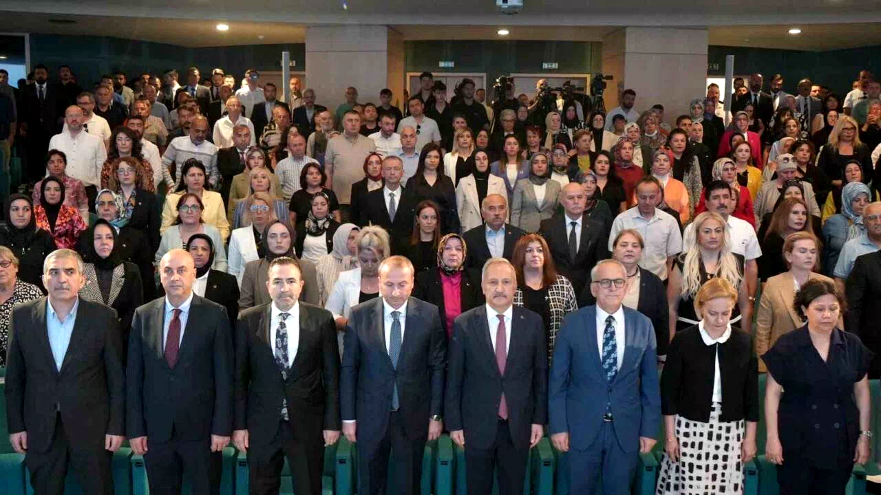 MHP Genel Başkan Yardımcısı Yurdakul: “Türkiye olarak küresel rekabette yerimizi almalıyız”