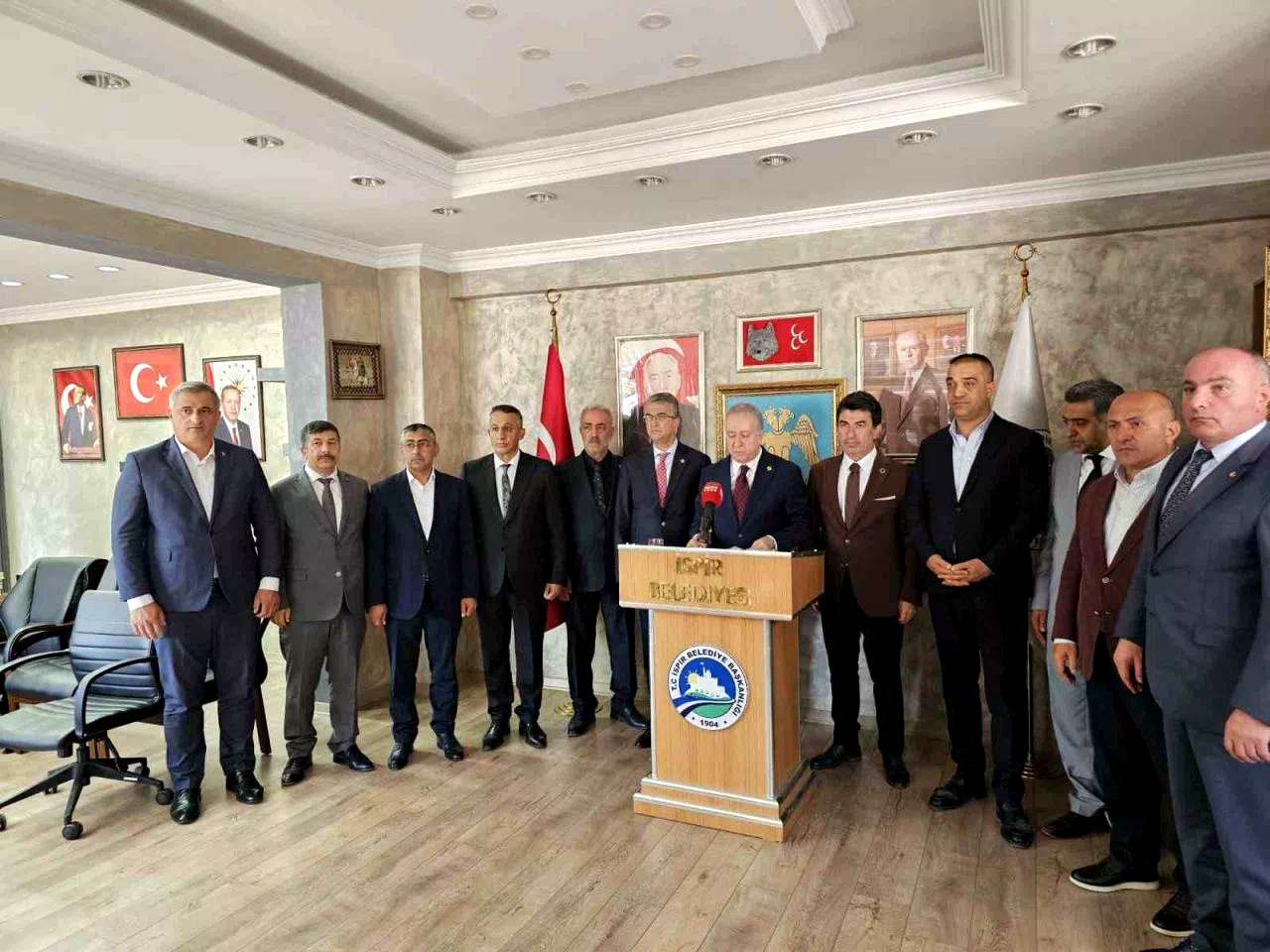 MHP heyeti, İspir’de heyelan bölgesinde