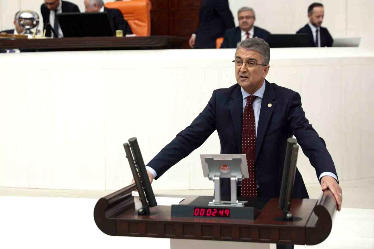 MHP’li Kamil Aydın’dan TBMM’de Nihat Doğan’a sert ’Naim Hoca’ tepkisi