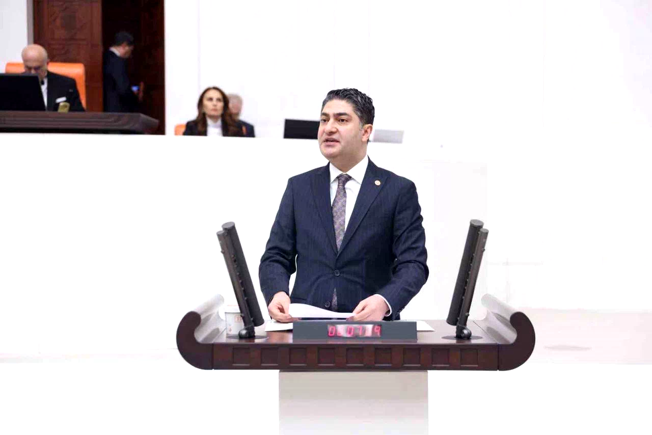 MHP’li Özdemir: “Lozan ve Paris anlaşmalarını açıkça ihlal eden Yunanistan, artık ipin ucunu iyice kaçırmıştır”
