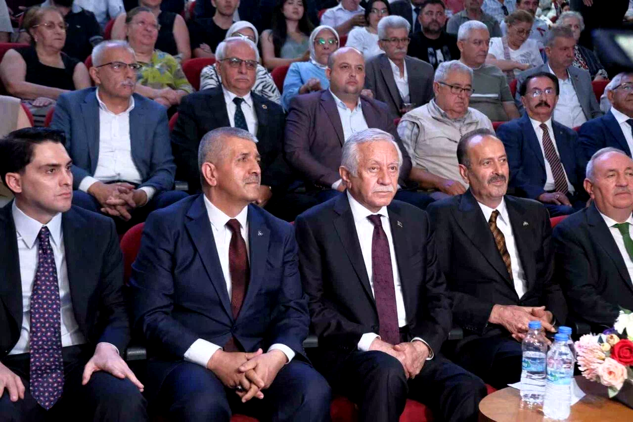 MHP’li Şahin: “Ya silahlar gömülecek ya da silahlarıyla gömülecekler”