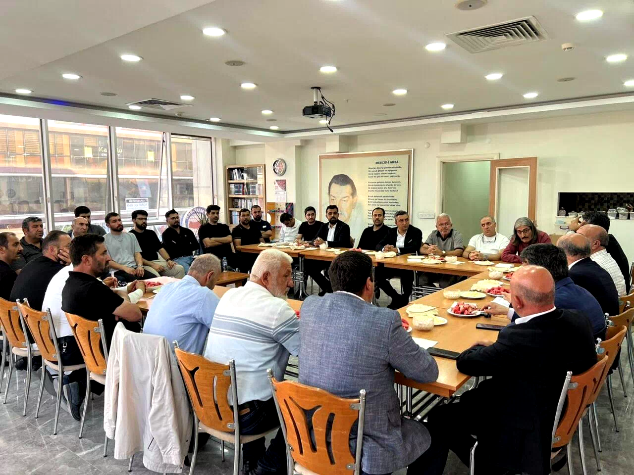 Milletvekili Karaman, STK temsilcileriyle görüştü