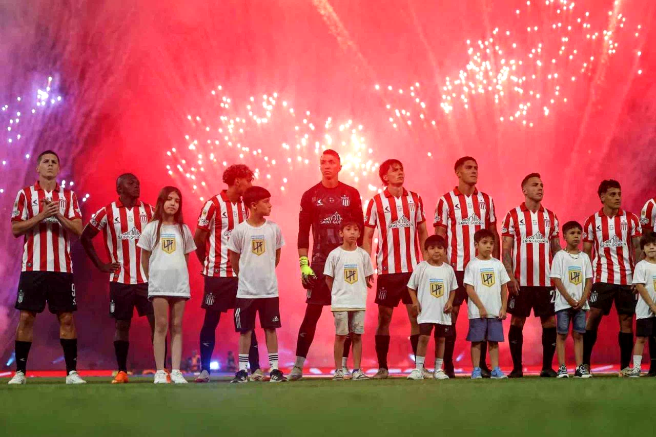 Muslera kurtardığı penaltılarla Estudiantes’e şampiyonluğu getirdi