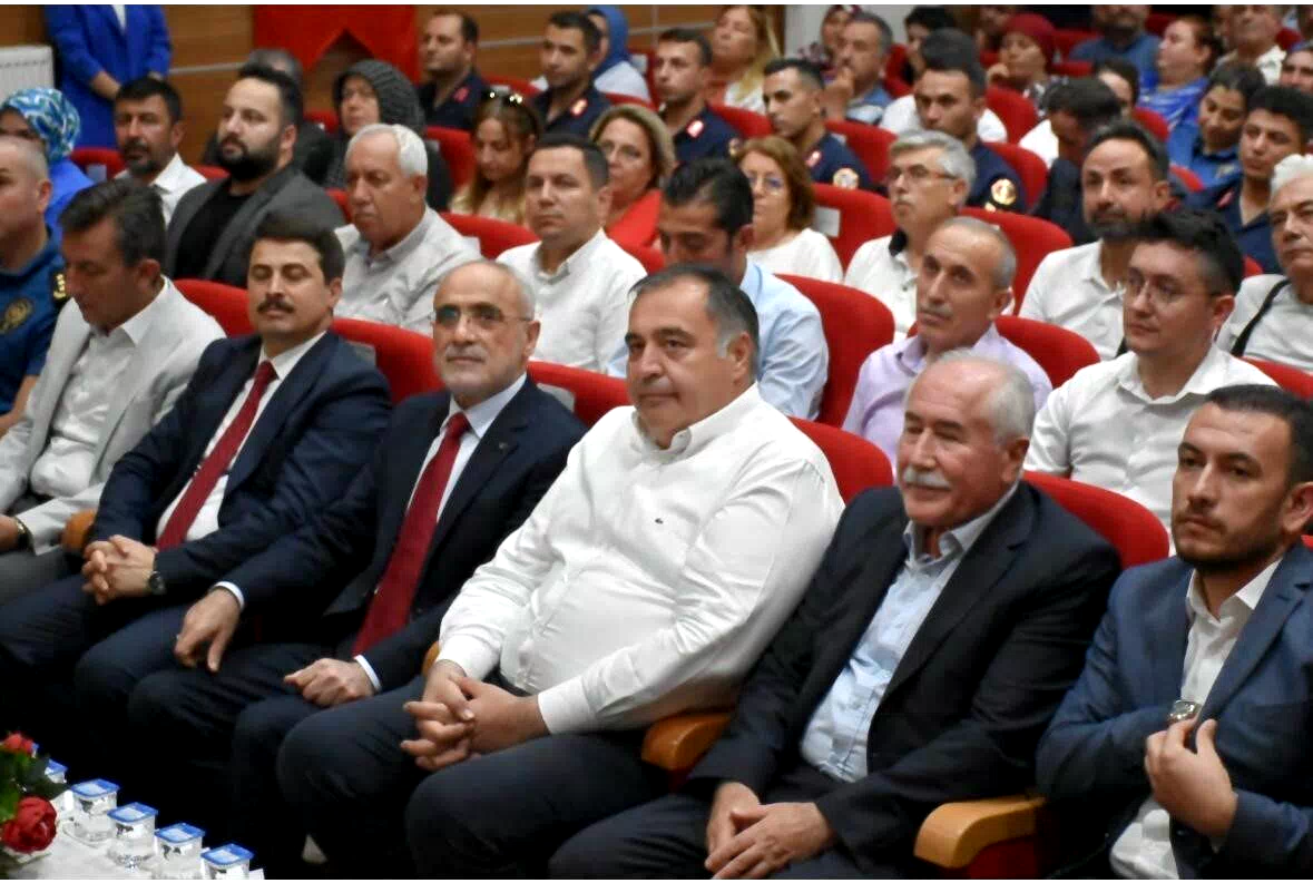 Nallıhan Kaymakamlığından “15 Temmuz” konferansı