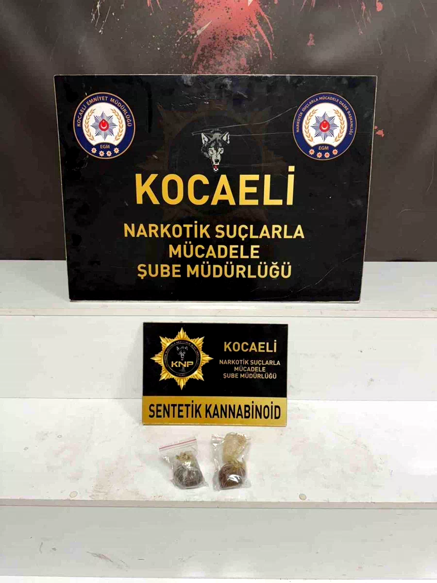 Narkotik ekiplerinden operasyon: 500 gram metamfetamin ele geçirildi