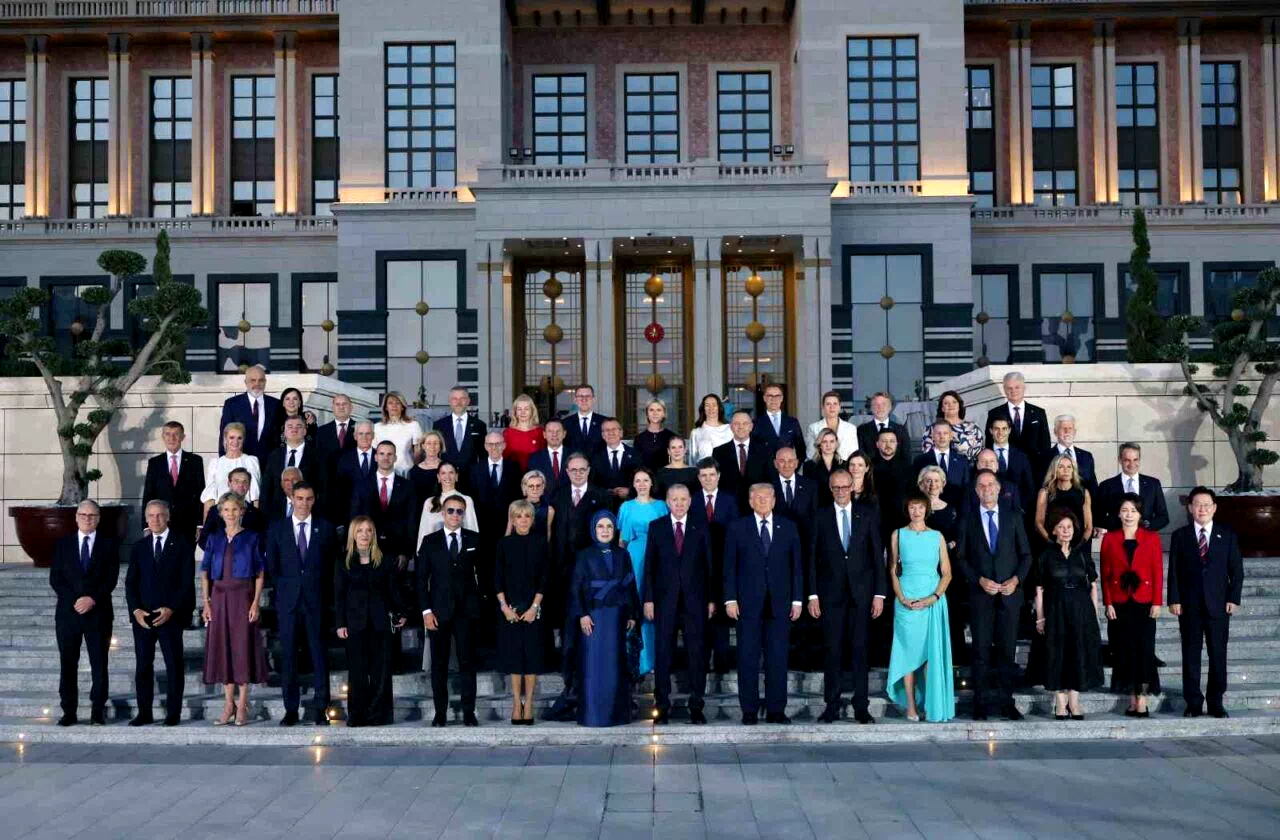 NATO liderleri Külliye’de aile fotoğrafında buluştu