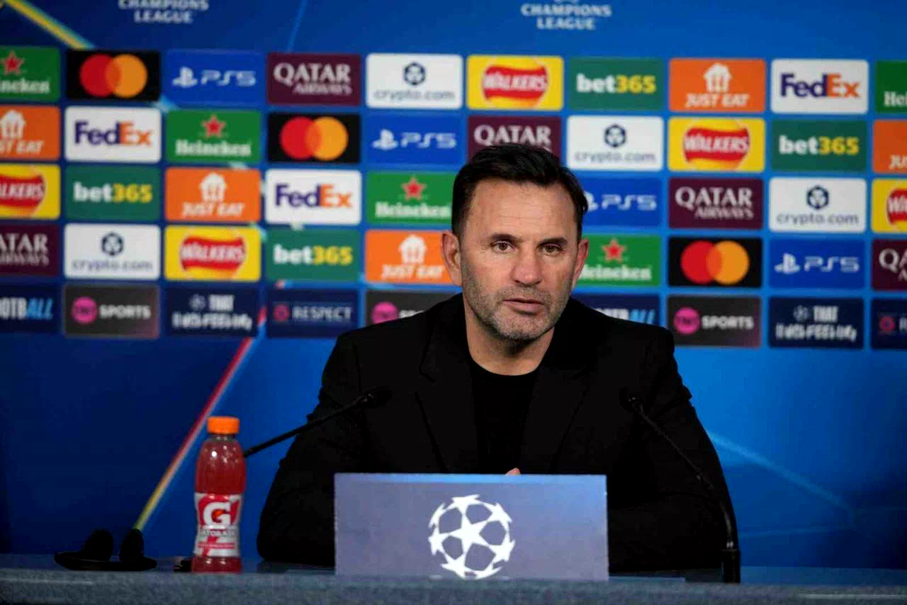 Okan Buruk: “İki takımın da futbolun dışında hiçbir şey düşünmediği güzel bir gece oldu”