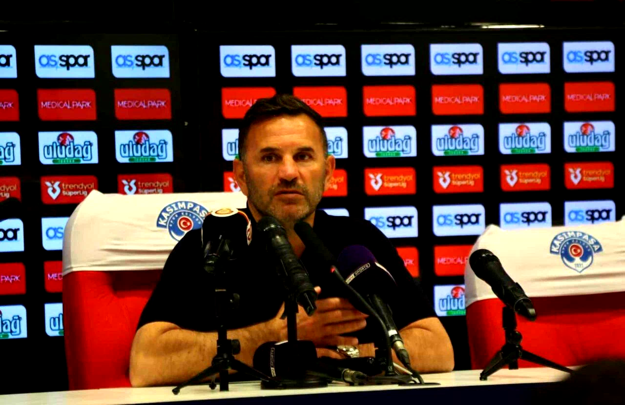 Okan Buruk: “İlk düşüncem, isteğim ve hayalim burada yine nice şampiyonluklar yaşamak”
