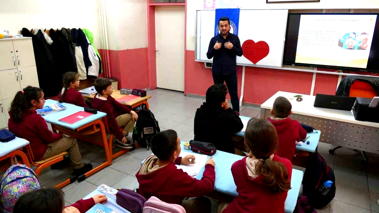 Okullarda akran zorbalığına karşı eğitim seferberliği