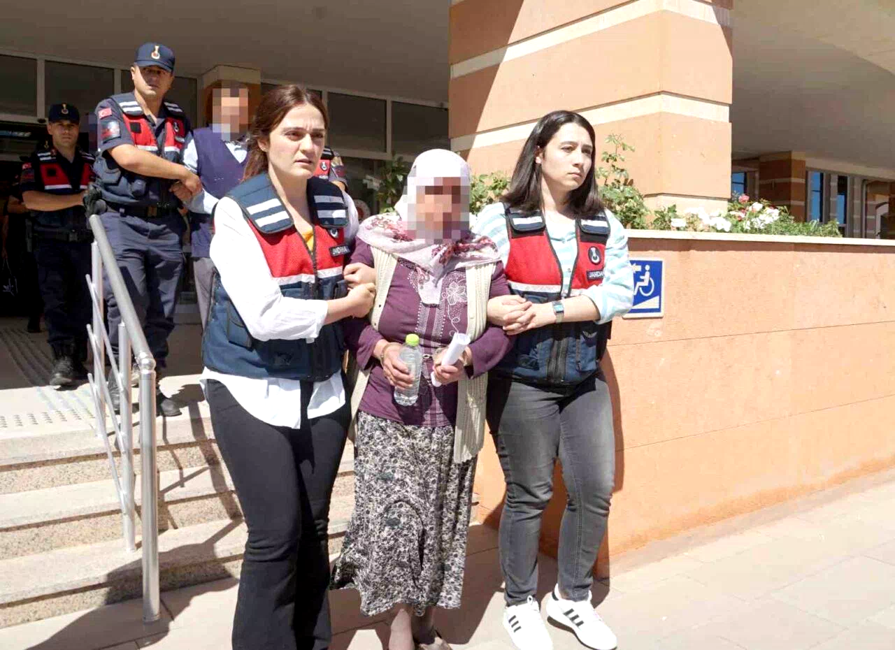 Öldürdükleri şahsı çuvalla dereye attığı iddia edilen sanıkların yargılanmasına devam edildi