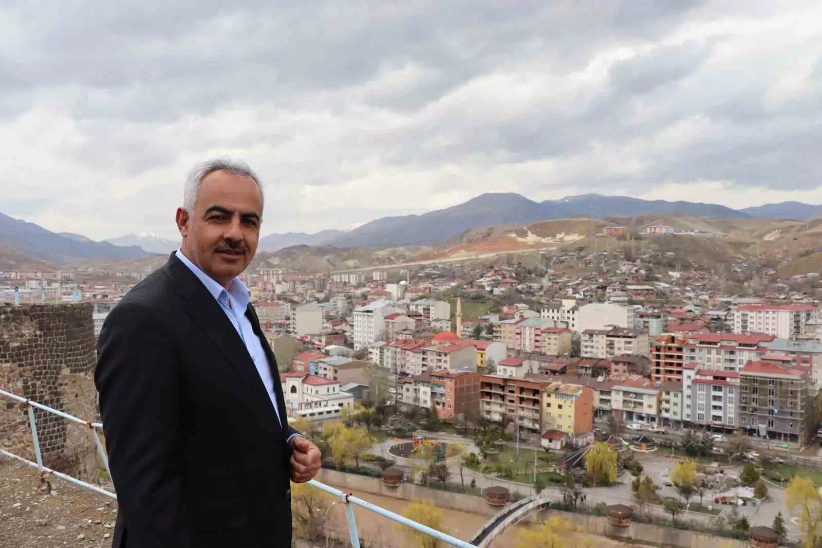 OLTU BELEDIYE BAŞKANI ADEM ÇELEBI, ILÇENIN GELISIMI ICIN ONEMLI ADIMLAR ATACAK.