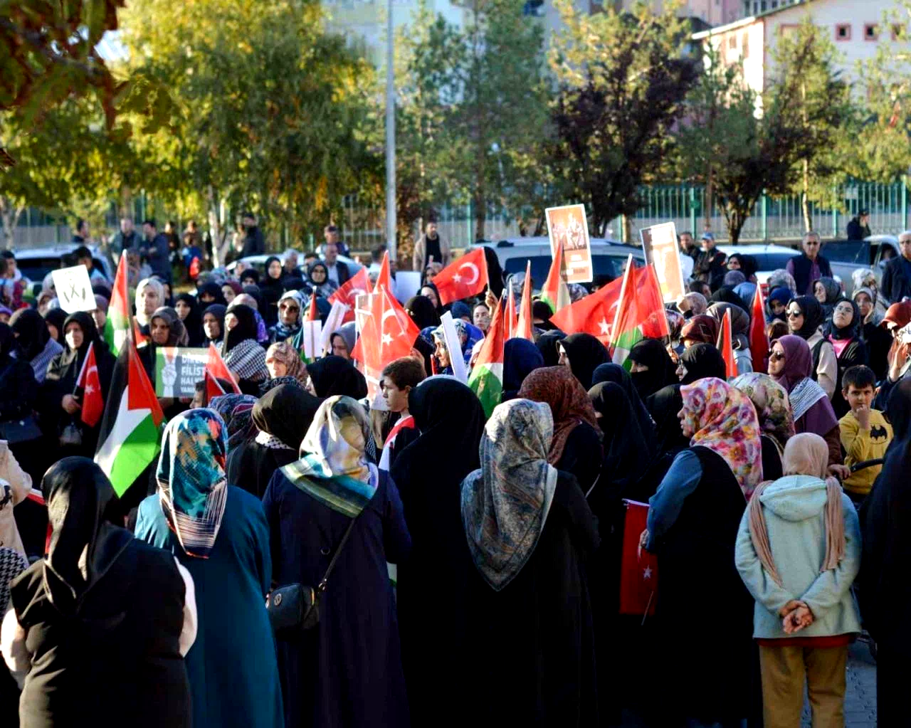 Oltu’da ‘Sumud Nöbeti’nde vicdanlar ayaktaydı
