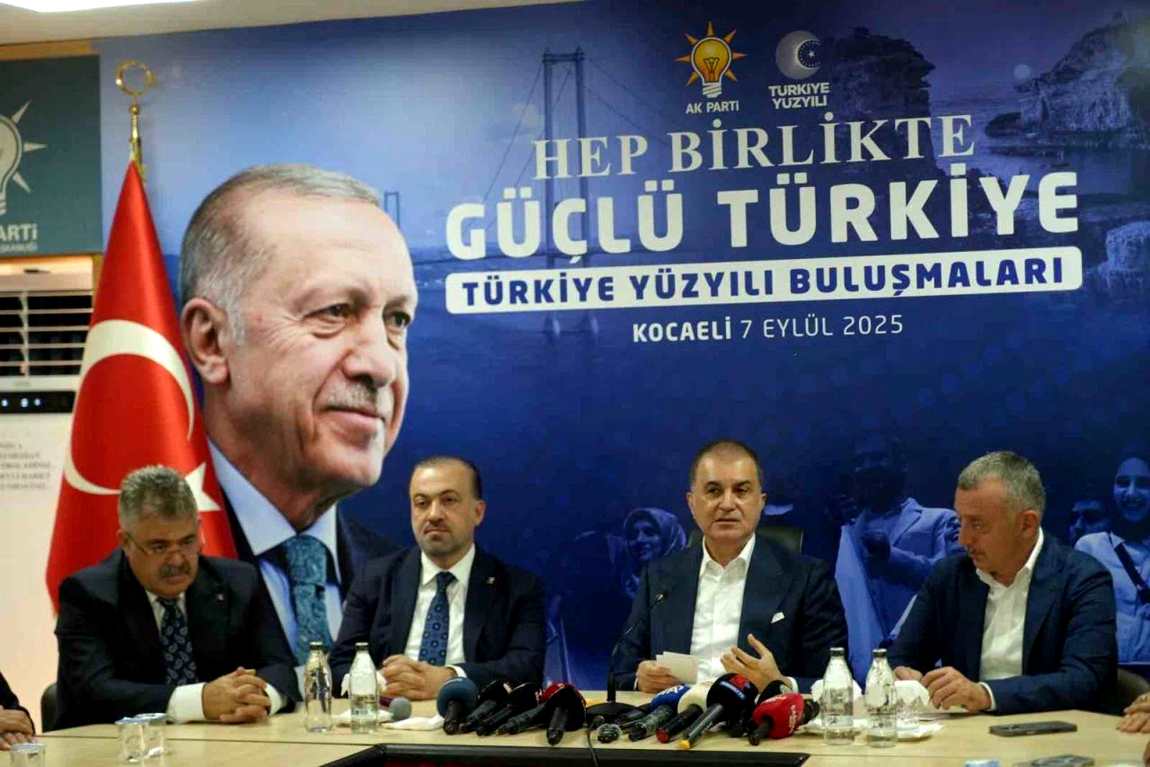 Ömer Çelik’ten CHP’ye: “Neredeyse ’gelin siz yönetin’ diyecekler”