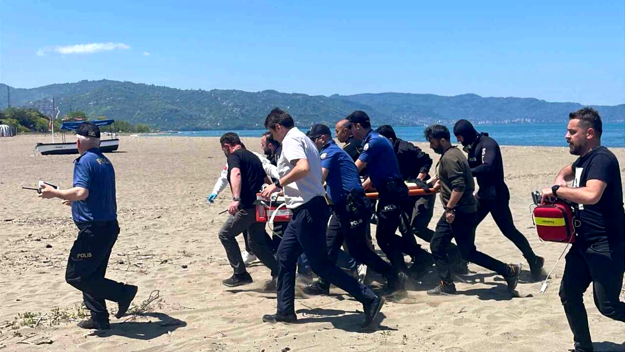 Ordu’da 3 lise öğrencisi denizde boğulma tehlikesi geçirdi