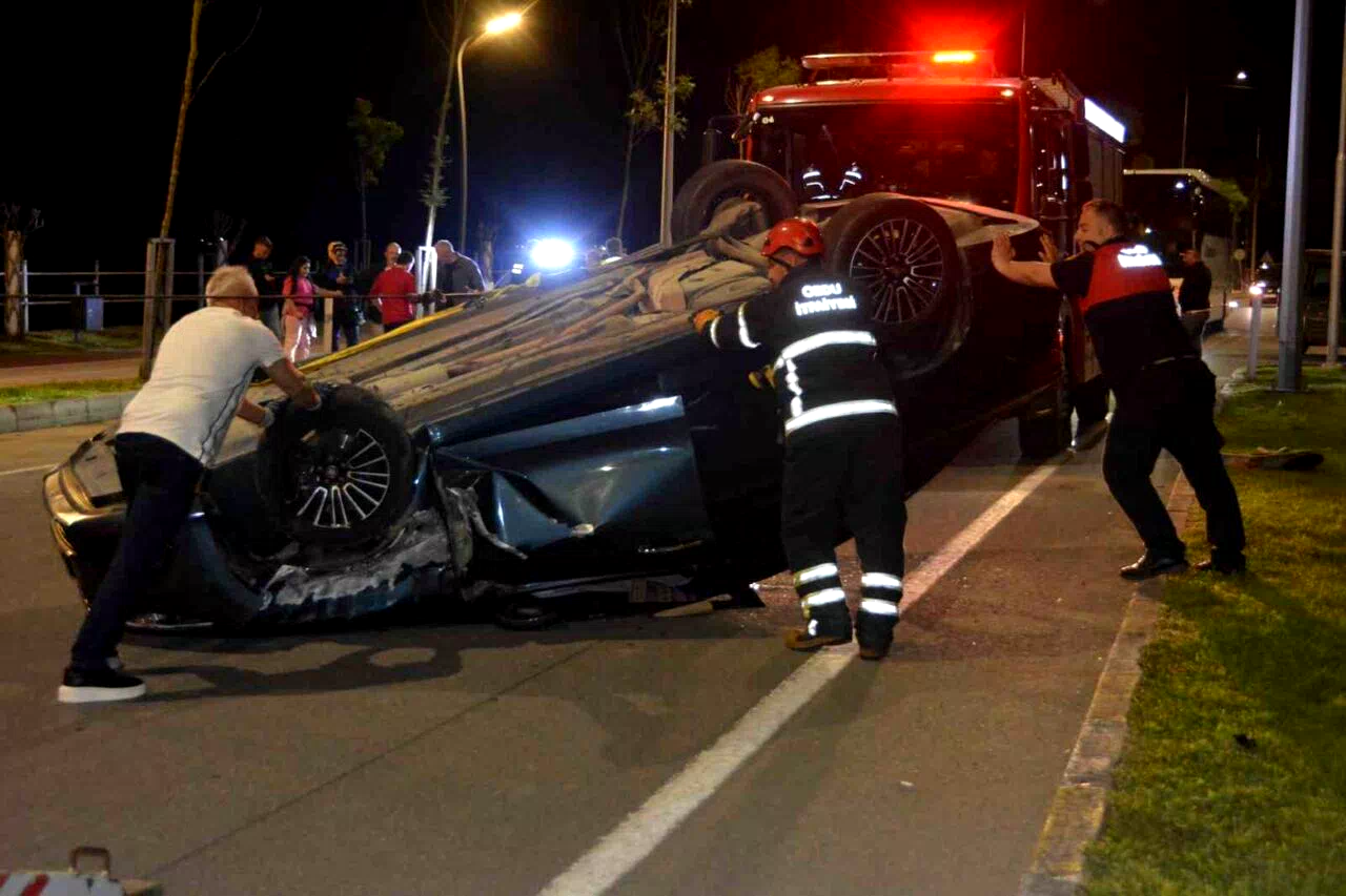 Ordu’da alkollü sürücü park halindeki hafif ticari araca çarptı: 2 yaralı