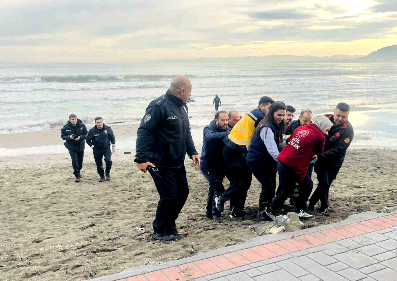 Ordu’da denize atlayan kadını itfaiye kurtardı