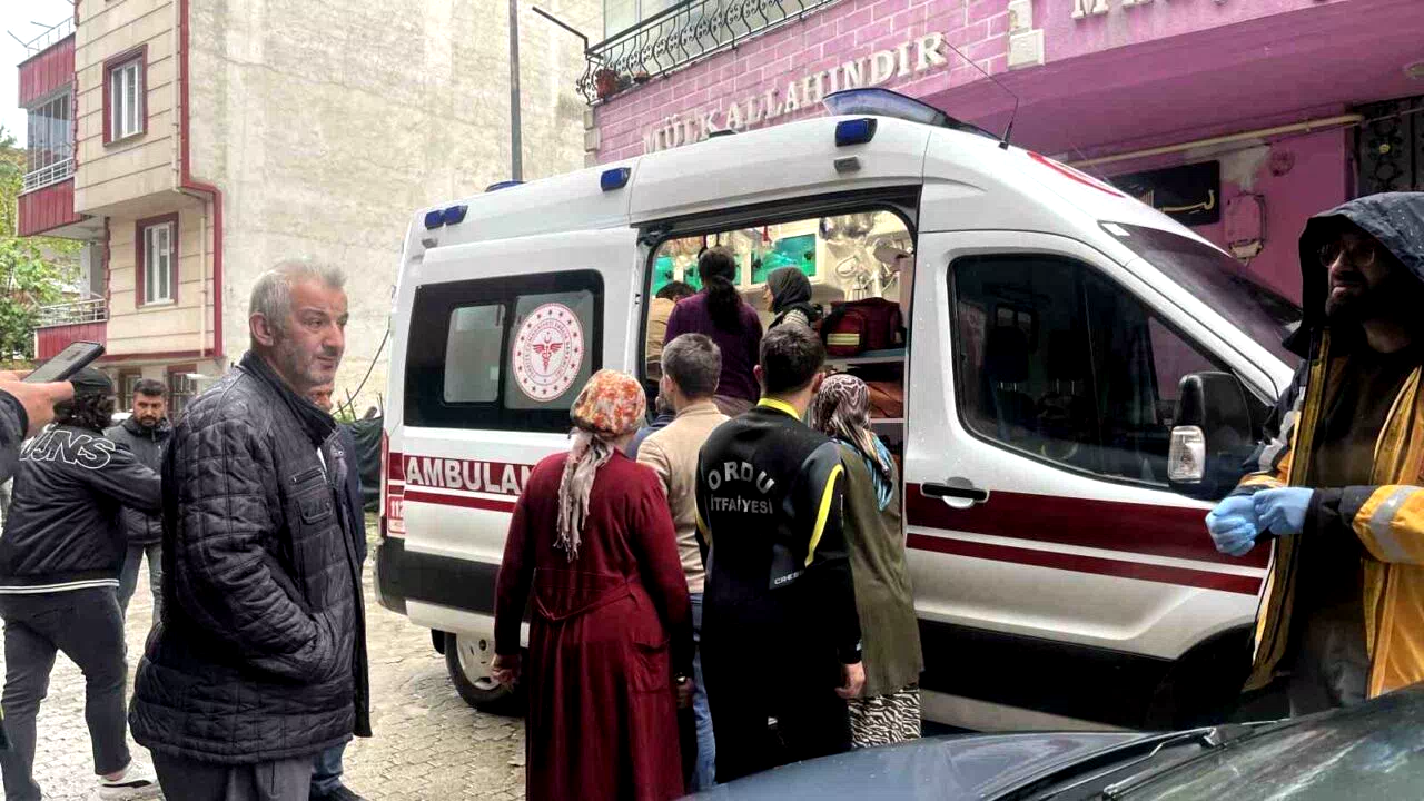 Ordu’da dereye düşen çocuk vatandaşlar tarafından kurtarıldı