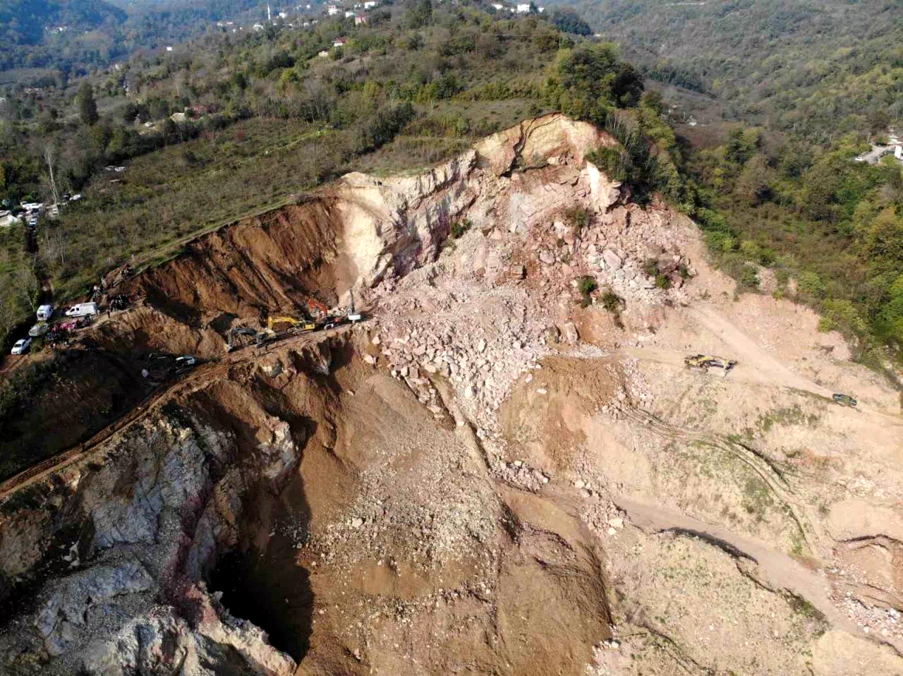 Ordu’da göçükte arama çalışmalarına ara verildi