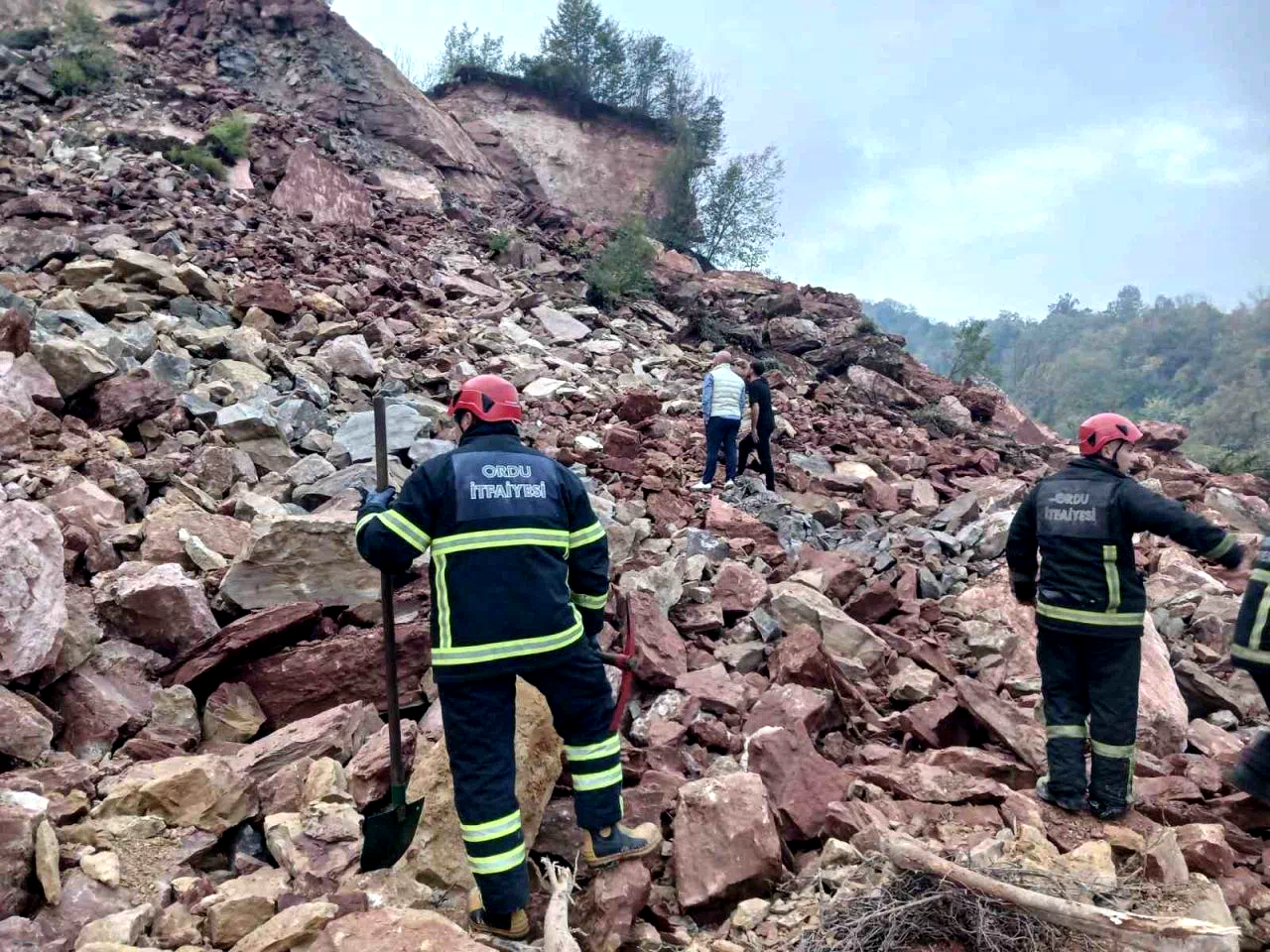 Ordu’da taş ocağında göçük: 2 kişi enkaz altında kaldı