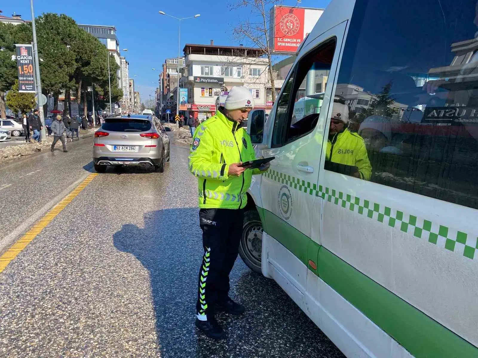 Ordu’da Yapılan Trafik Denetimlerinde 21 Bin 854 Araç Kontrol Edildi