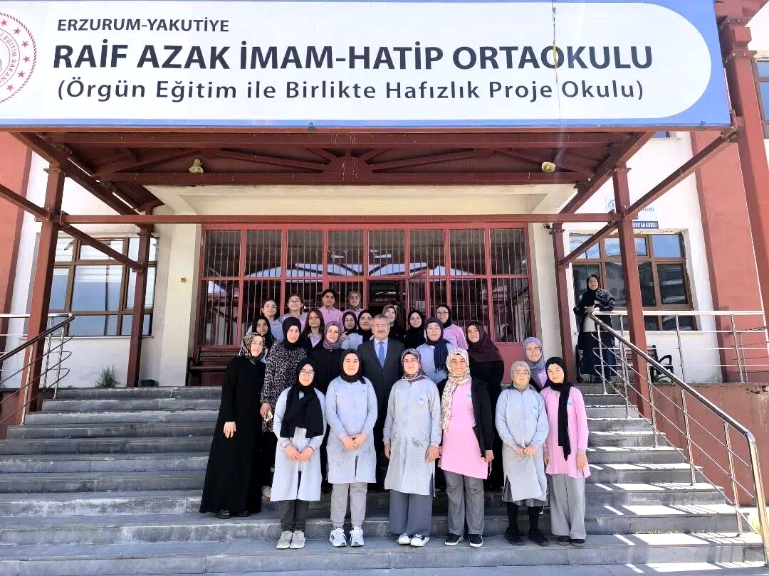 Örgün eğitimle birlikte hafızlık eğitimi