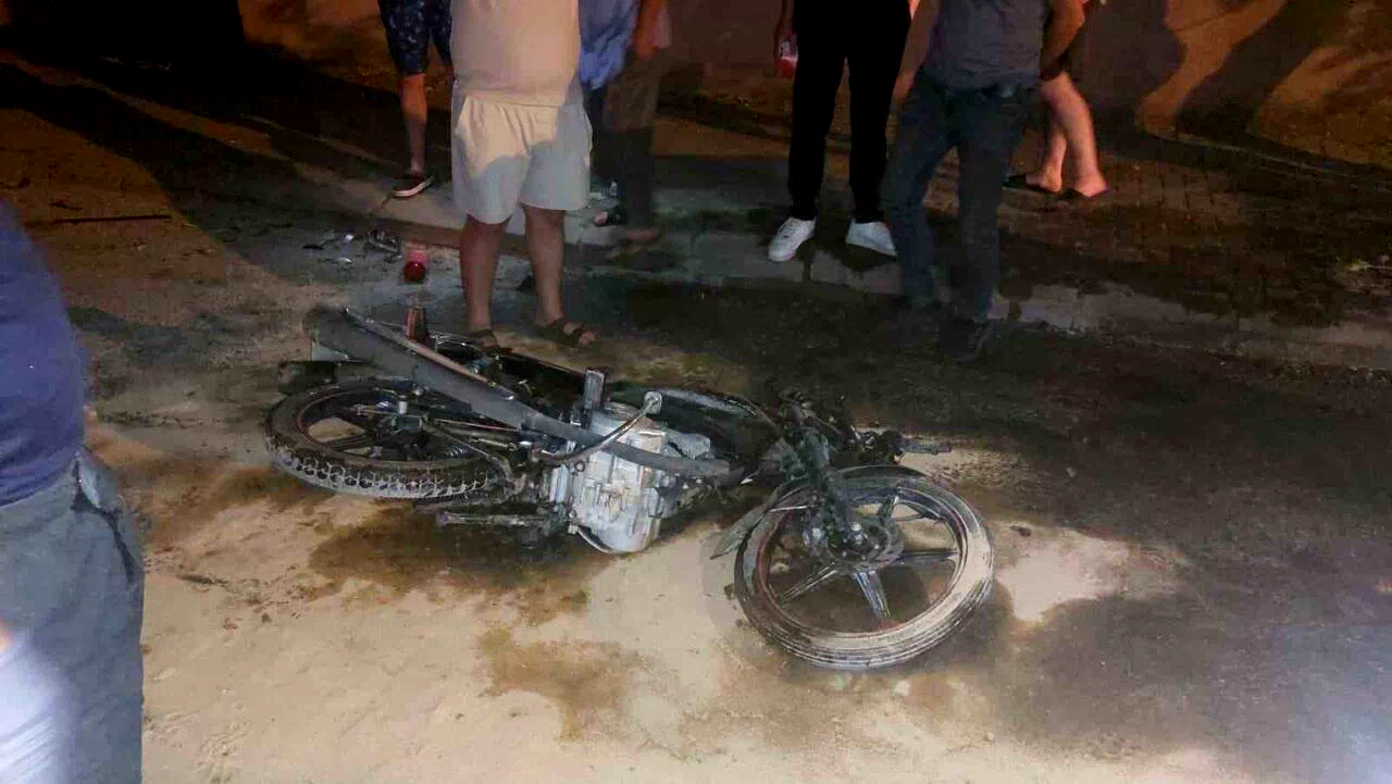 Otomobil ile motosiklet kazasında panik anları