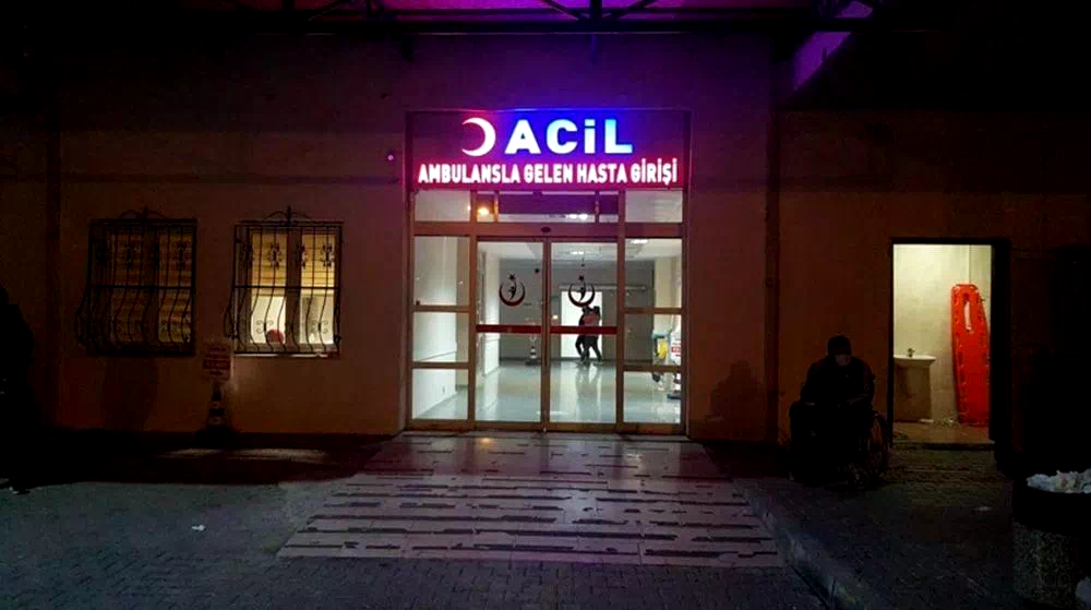 Otomobilin çarptığı 41 yaşındaki adam hayatını kaybetti