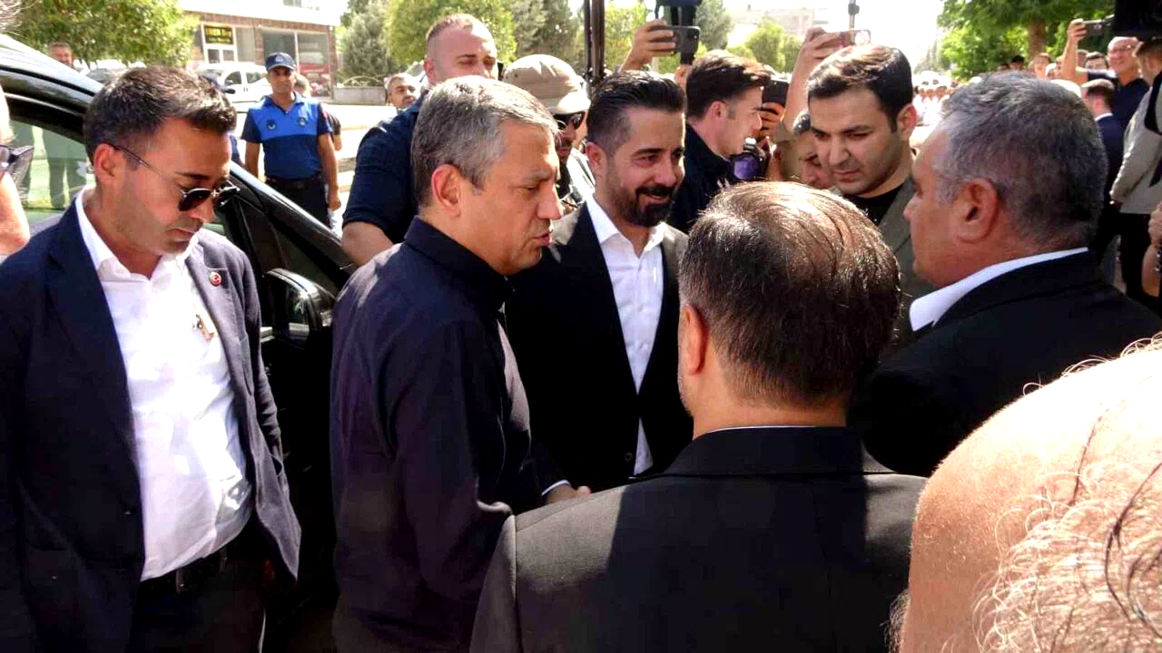 Özgür Özel’den Abdurrahman Tutdere’ye destek ziyareti