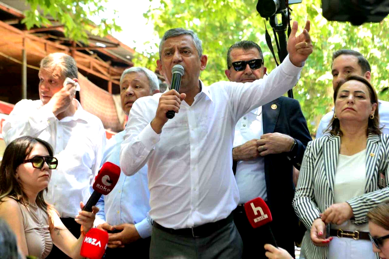 Özgür Özel: “Ya bir yol bulacağız ya bir yol açacağız”