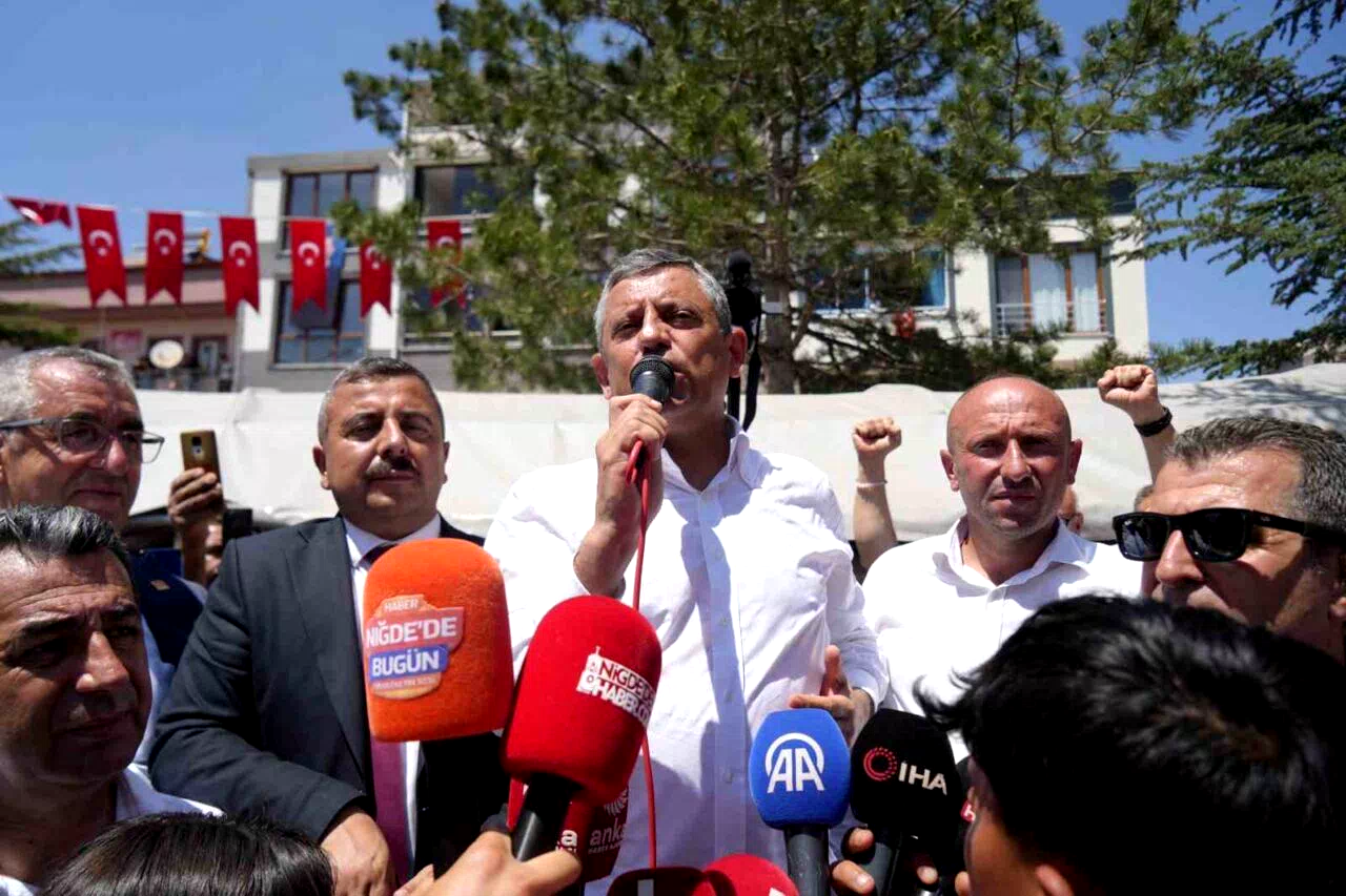 Özgür Özel: “Yolumuza devam edeceğiz”
