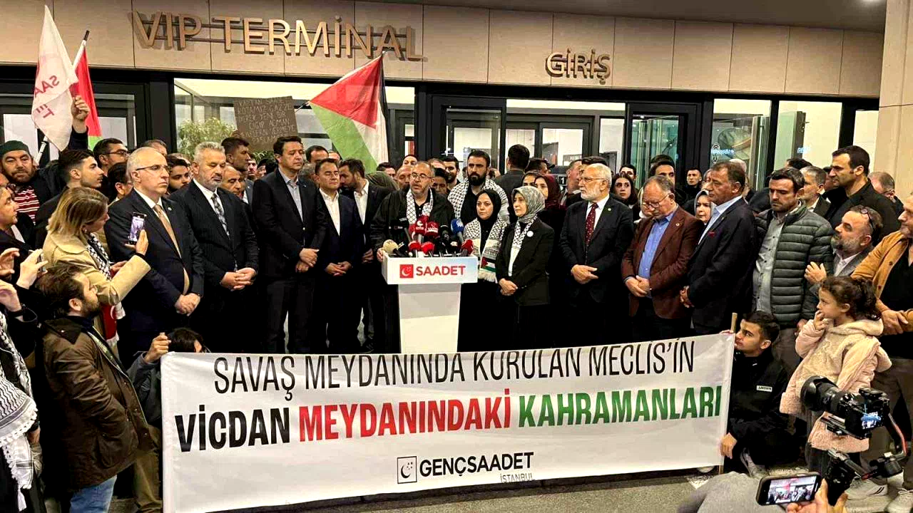 Özgürlük Filosu’nda gözaltına alınan milletvekilleri İstanbul’a geldi