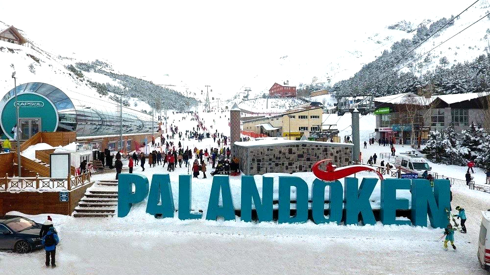 Palandöken’de kar kalınlığı 2 metreyi aştı