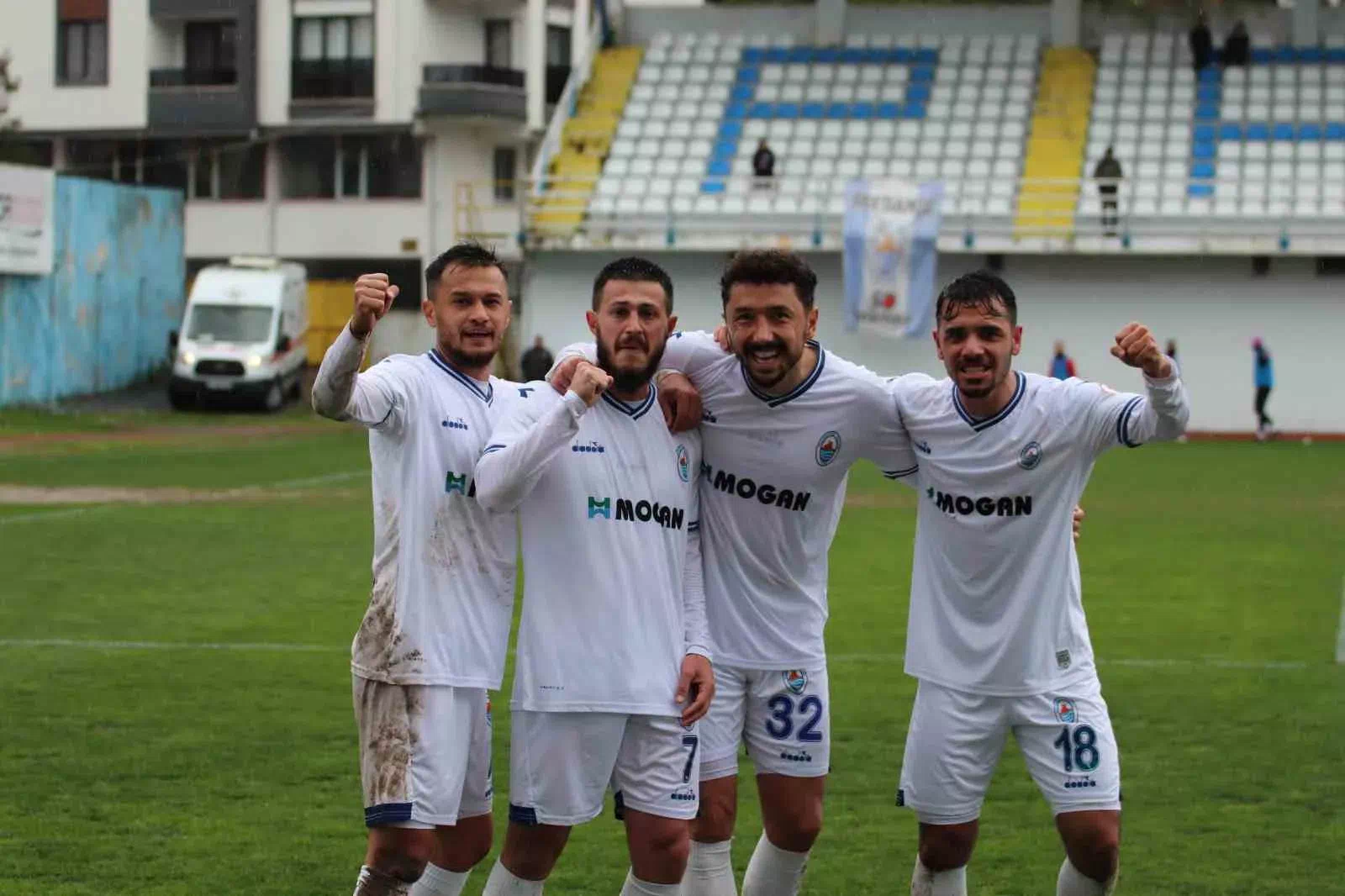 Pazarspor evinde 52 Orduspor FK’yı 2-1 mağlup etti