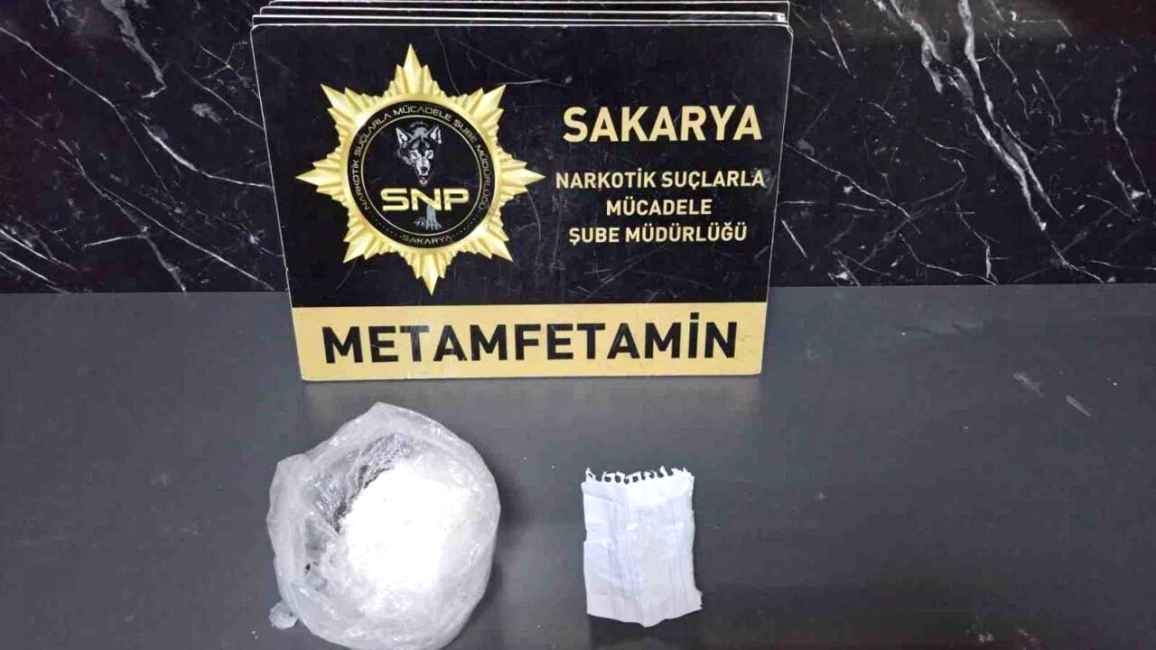 Polisten 4 ayrı uyuşturucu operasyonu: 4 tutuklama