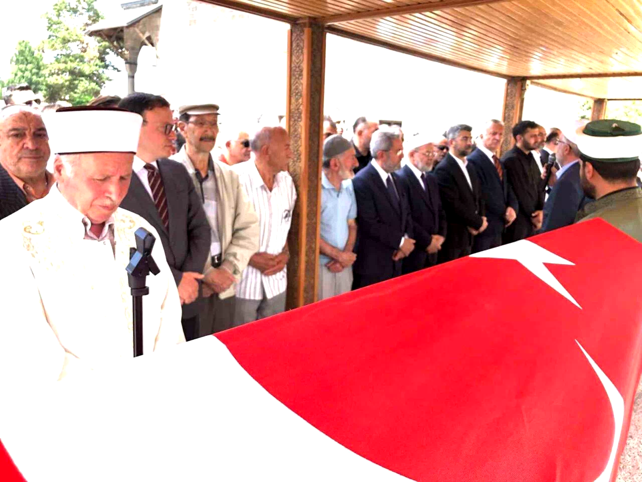 Prof. Dr. Muammer Yaylalı dualarla son yolculuğuna uğurlandı