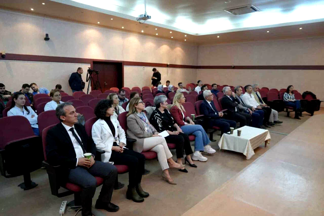 Profesörler ağrı pilinde umut tacirliği yapanlara karşı uyardı: “Felçlileri yürütüyoruz, koşturuyoruz gibi durumlar söz konusu değil”