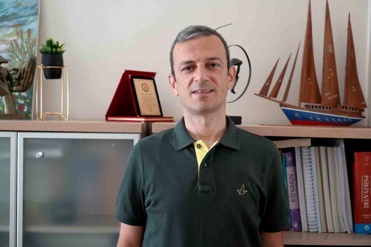 Psikiyatri doktoru uyardı: “Esrar ve metamfetamin kullanımına doğru bir yönelim olduğu görülmektedir”