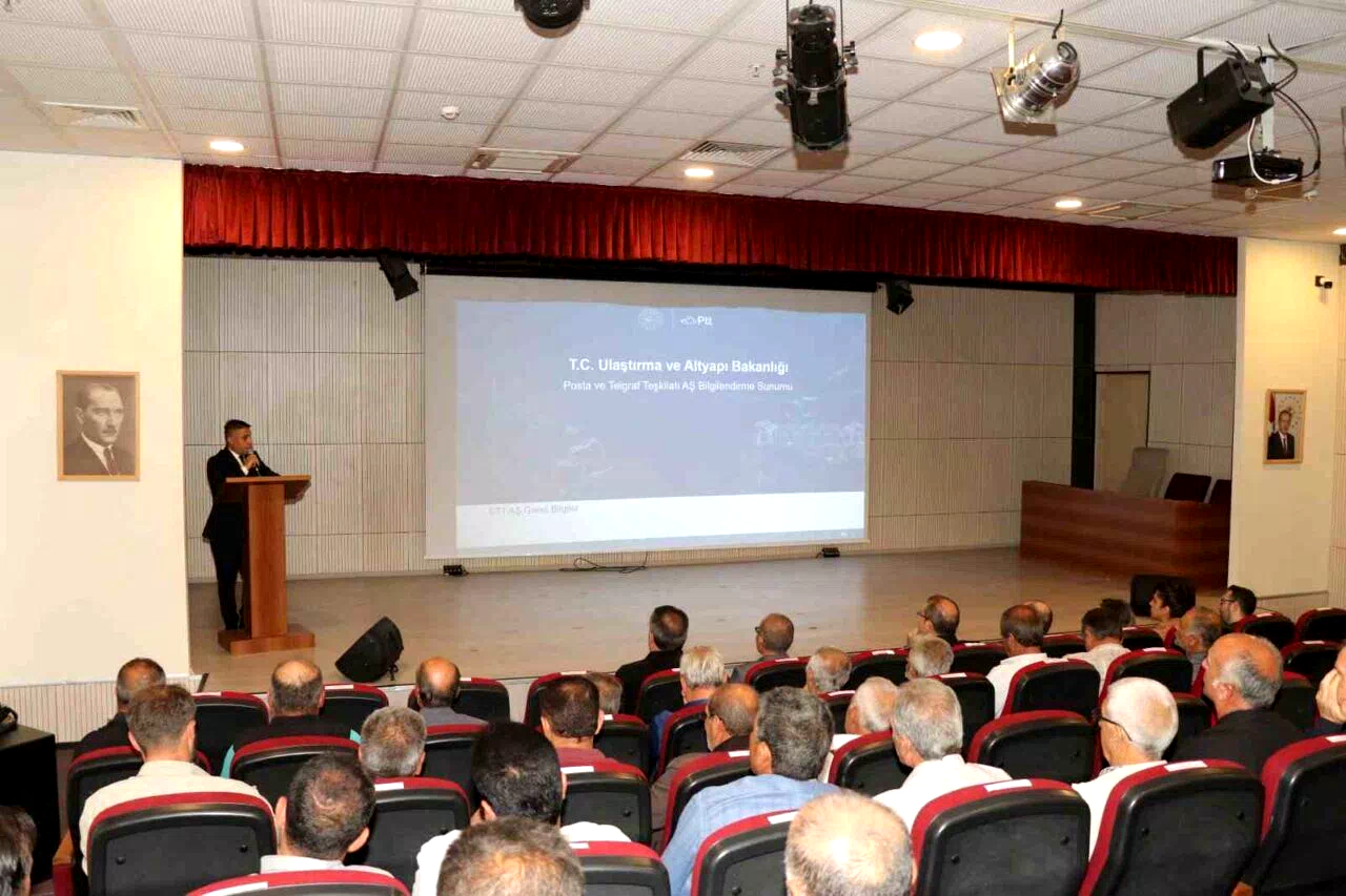 PTT hizmetleri Oltu’da tanıtıldı: Muhtar ve esnaflara bilgilendirme toplantısı düzenlendi