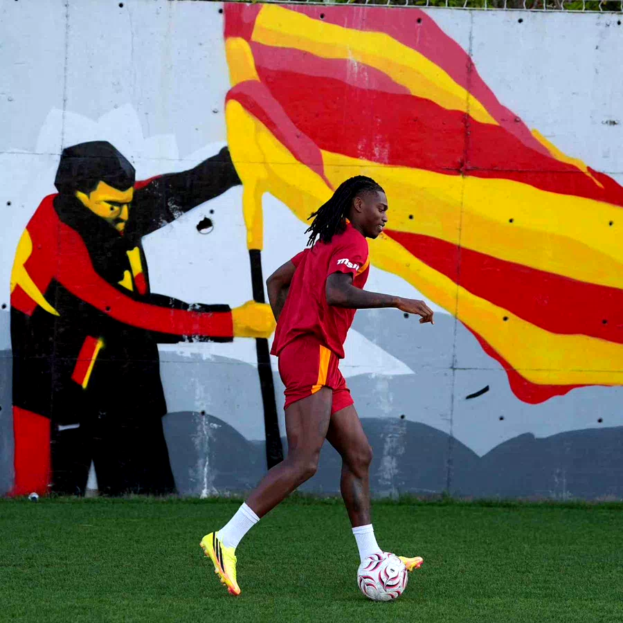 Rafael Leao, Galatasaray’da ilk antrenmanına çıktı