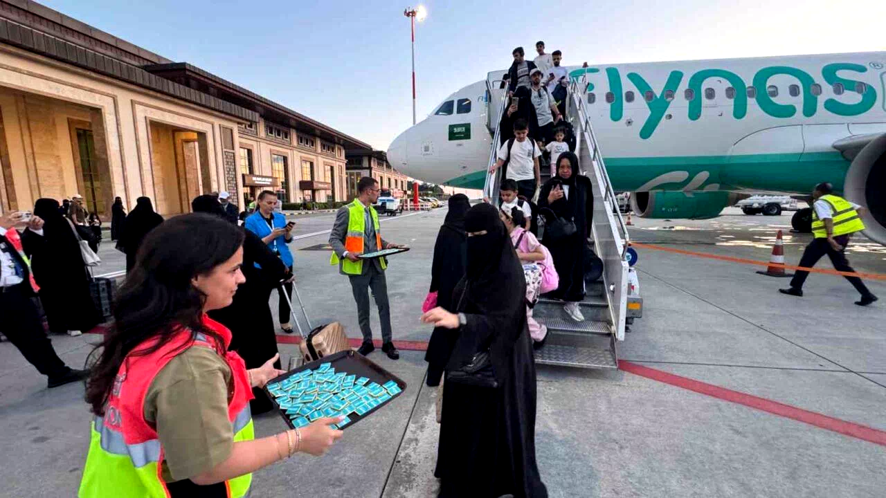 Riyad’dan Rize’ye gerçekleşen ilk uçuş için karşılama töreni düzenlendi