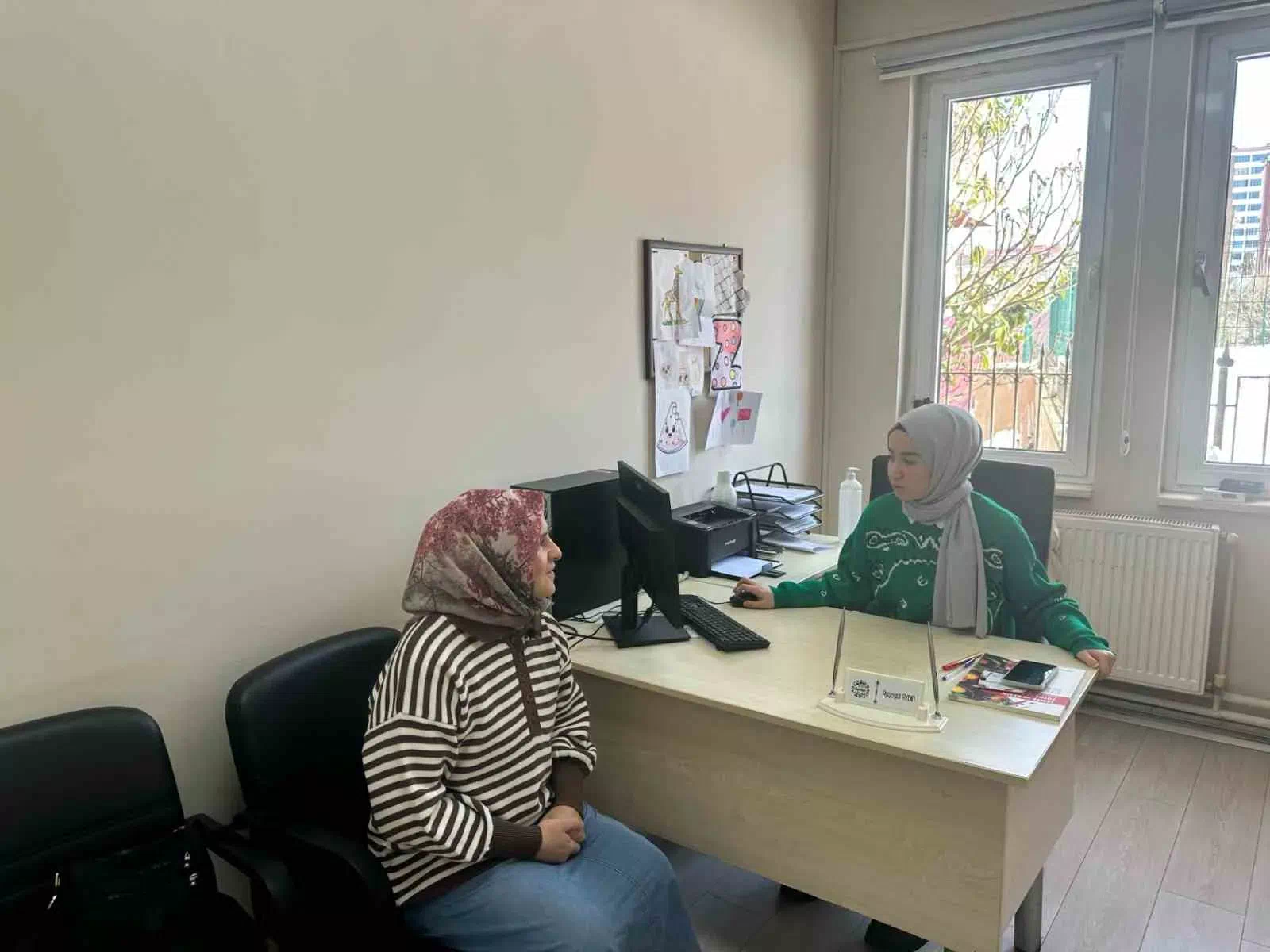 Rize’de aşırı kilolarla mücadele etmek isteyen vatandaşlara diyetisyen kontrolünde beslenme danışmanlığı hizmeti sağlanıyor.